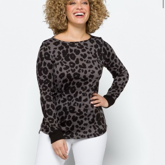 Abby Button Back Knit Top - Picture 4 of 5